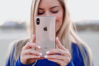 Hvordan ta bilde av seg selv med iPhone?